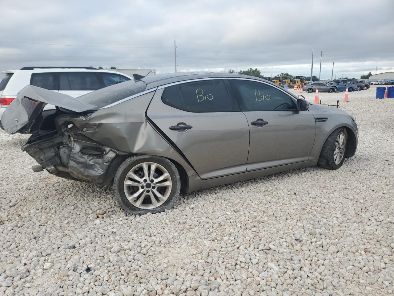 2013 KIA Optima VIN 5XXGN4A7XDG182524 Copart auction photo, all over damage thumbnail 3