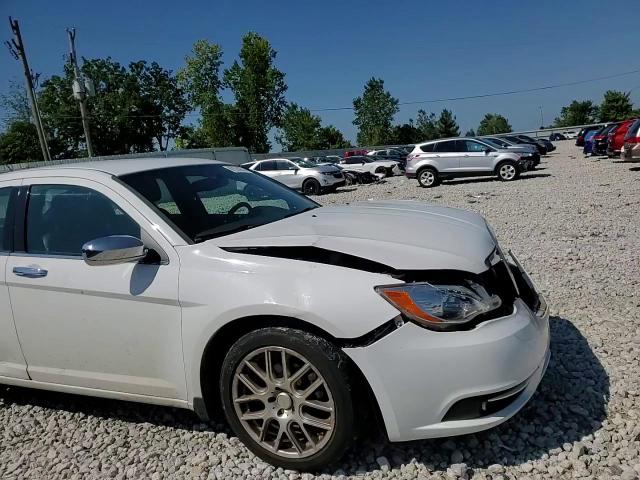 2013 Chrysler 200 VIN 1C3CCBCG6DN634757 Copart auction photo, front end / side damage thumbnail 11