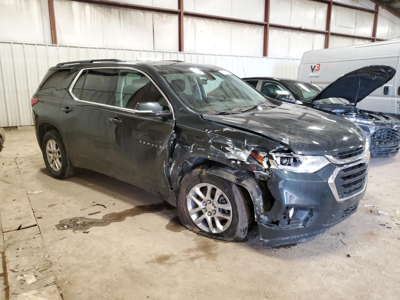 2019 Chevrolet Traverse VIN 1GNEVGKW6KJ227294 Copart auction photo, side / front end damage thumbnail 4