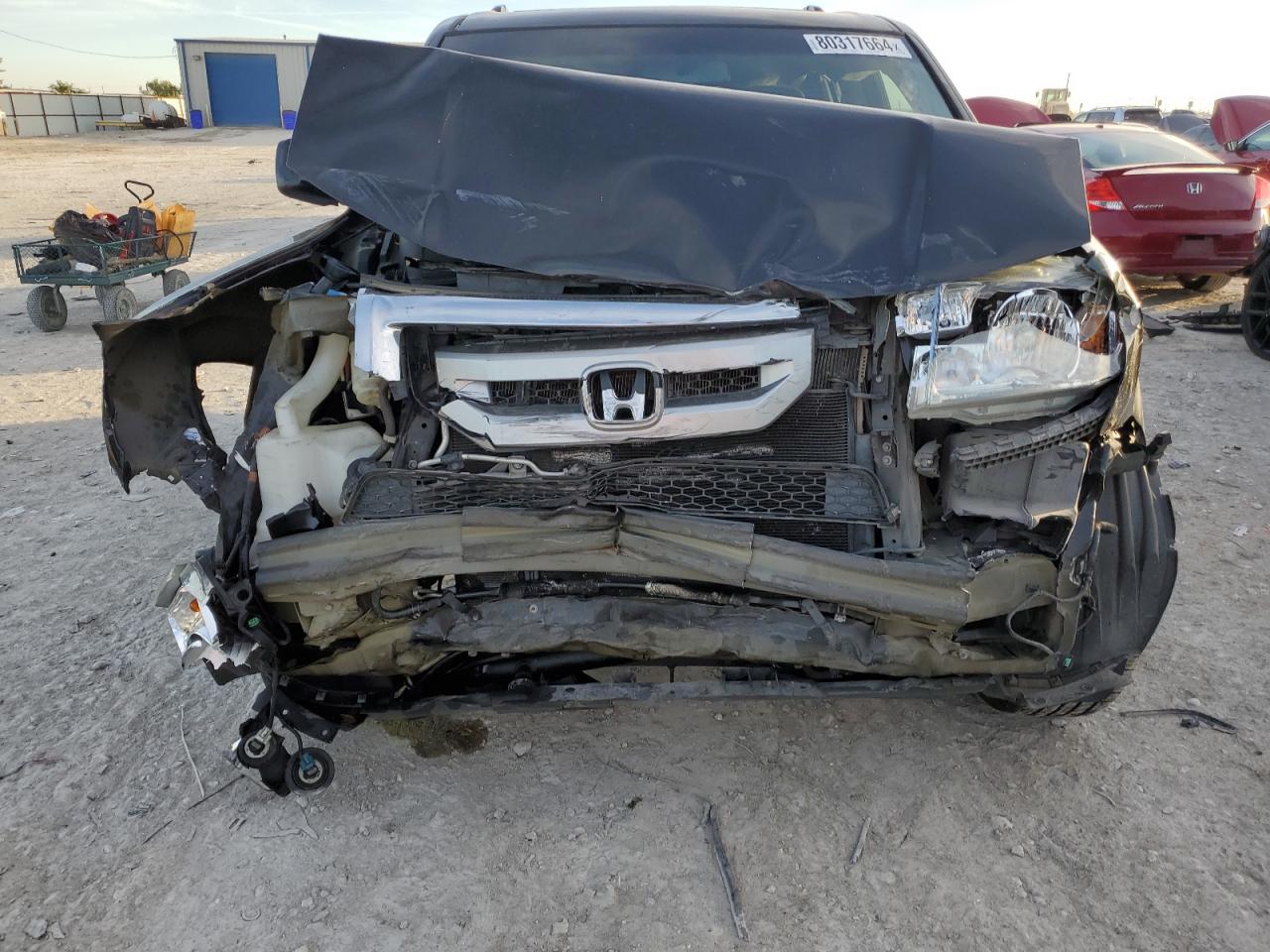 2011 Honda Pilot VIN 5FNYF3H52BB053340 Copart auction photo, front end / minor dent/scratches damage thumbnail 5