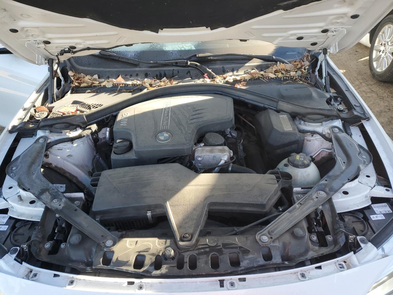 2015 BMW 4er VIN WBA3V9C55F5A78621 Copart auction photo, side / minor dent/scratches damage thumbnail 11