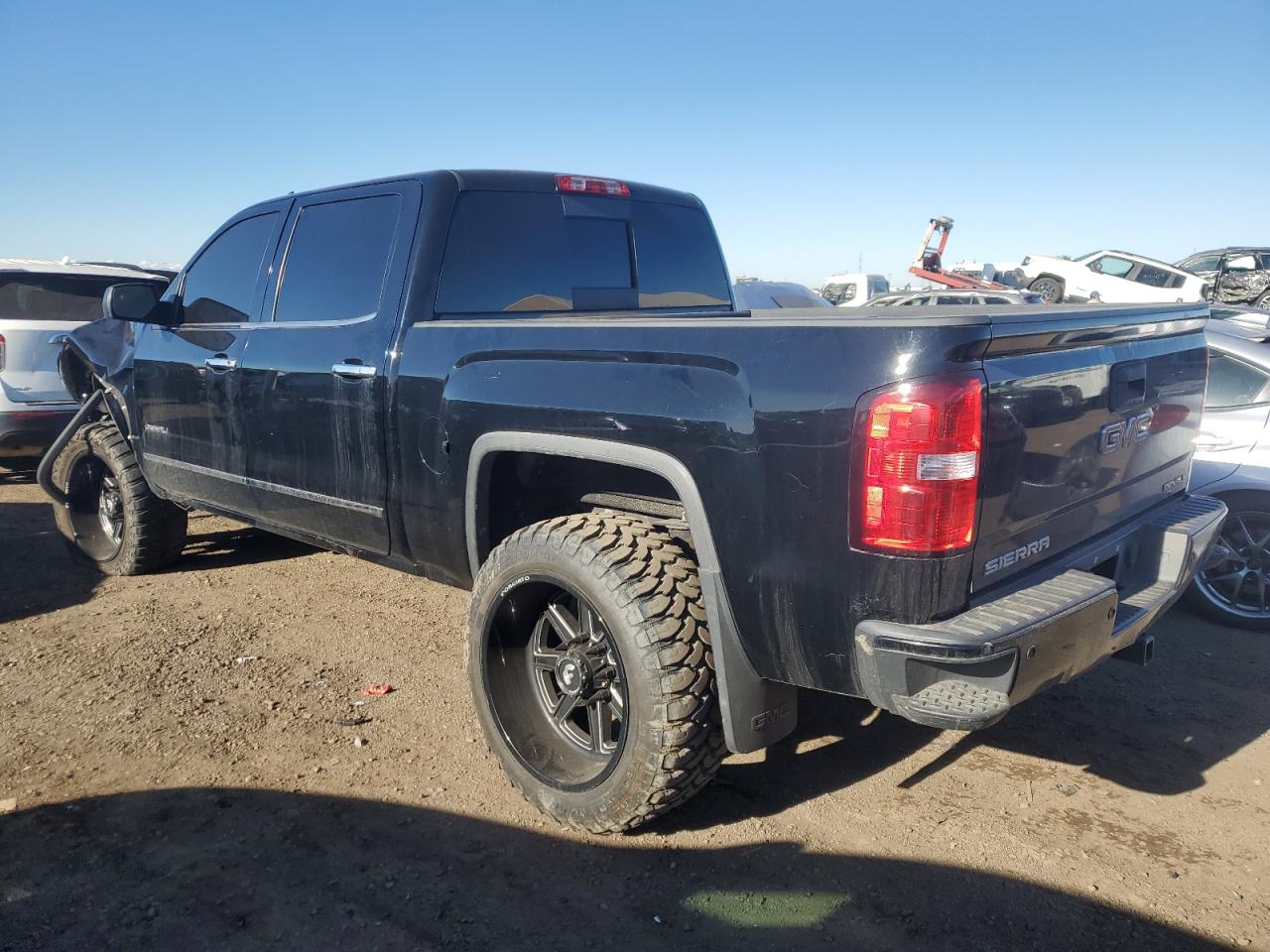 2015 GMC Sierra VIN 3GTU2WEJXFG371803 Copart auction photo, front end damage thumbnail 2