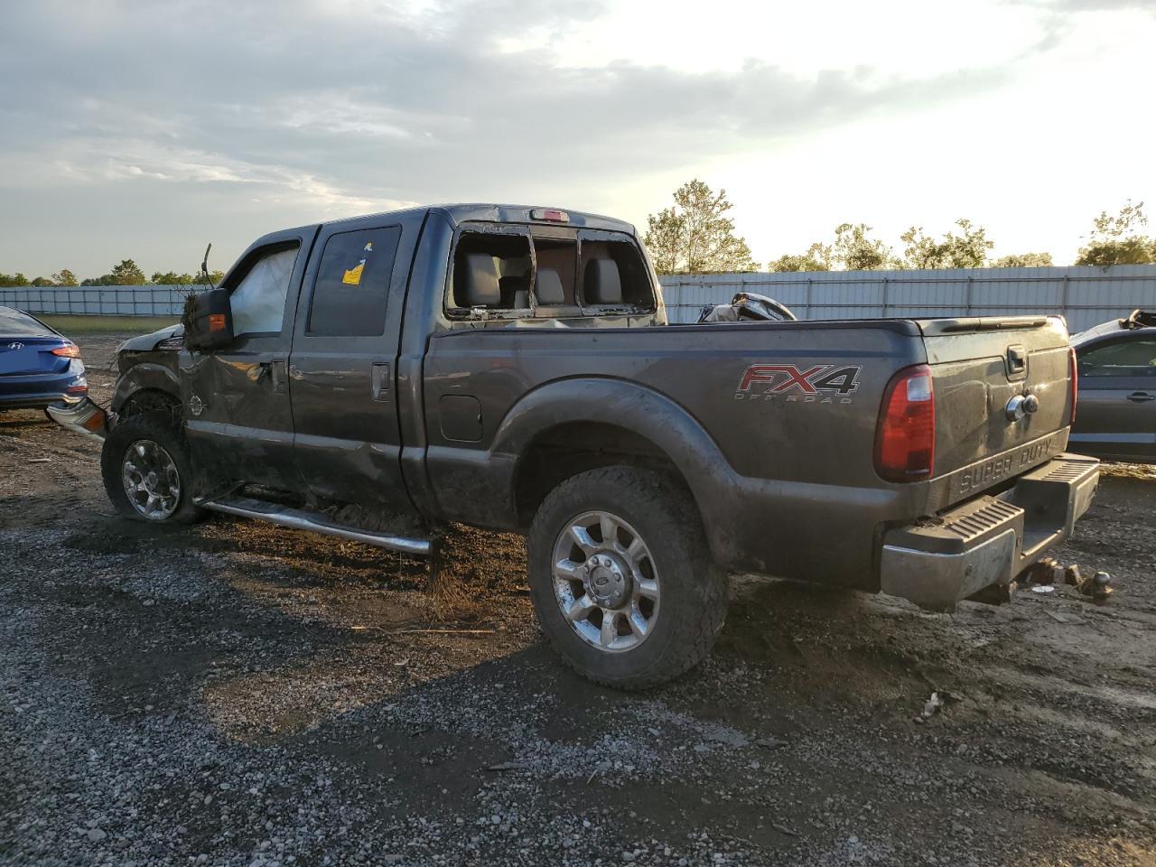 2016 Ford F250 VIN 1FT7W2BT5GEC12986 Copart auction photo, front end damage thumbnail 2