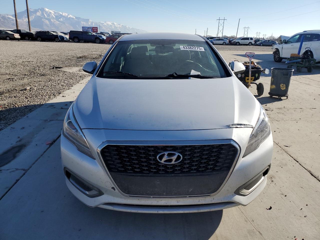 2016 Hyundai Sonata VIN KMHE24L15GA041512 Copart auction photo, rear end / undercarriage damage thumbnail 5