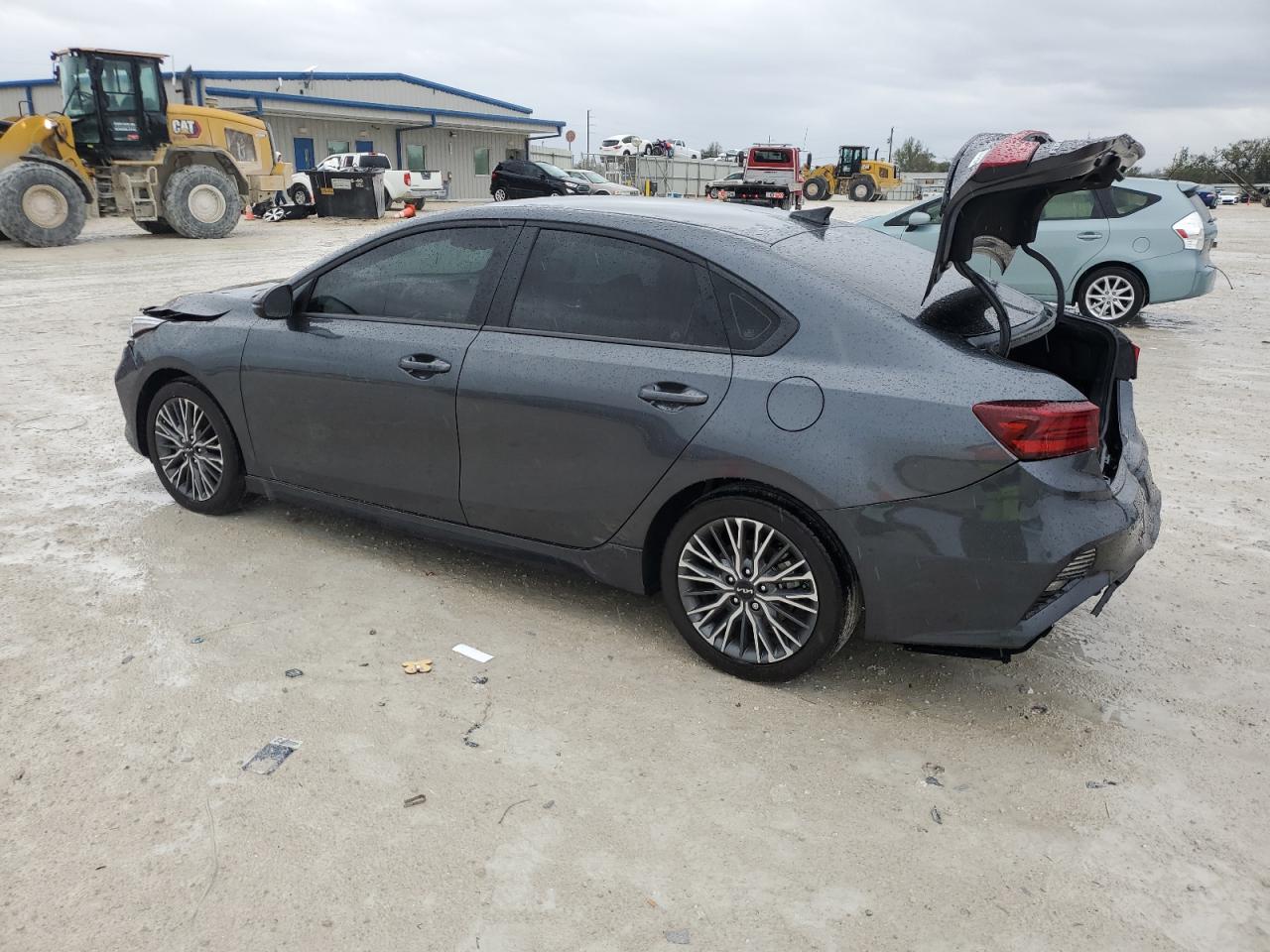 2024 KIA Forte VIN 3KPF54AD7RE823355 Copart auction photo, front end / rear end damage thumbnail 2