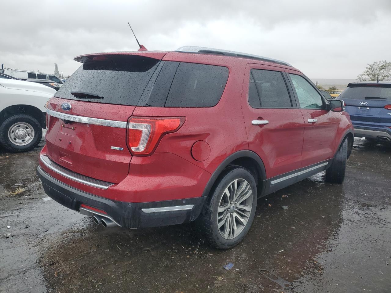 2018 Ford Explorer VIN 1FM5K8HT5JGC93573 Copart auction photo, rear end / side damage thumbnail 3