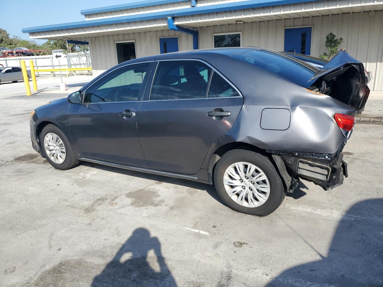 2014 Toyota Camry VIN 4T4BF1FK2ER364220 Copart auction photo, rear end / minor dent/scratches damage thumbnail 2