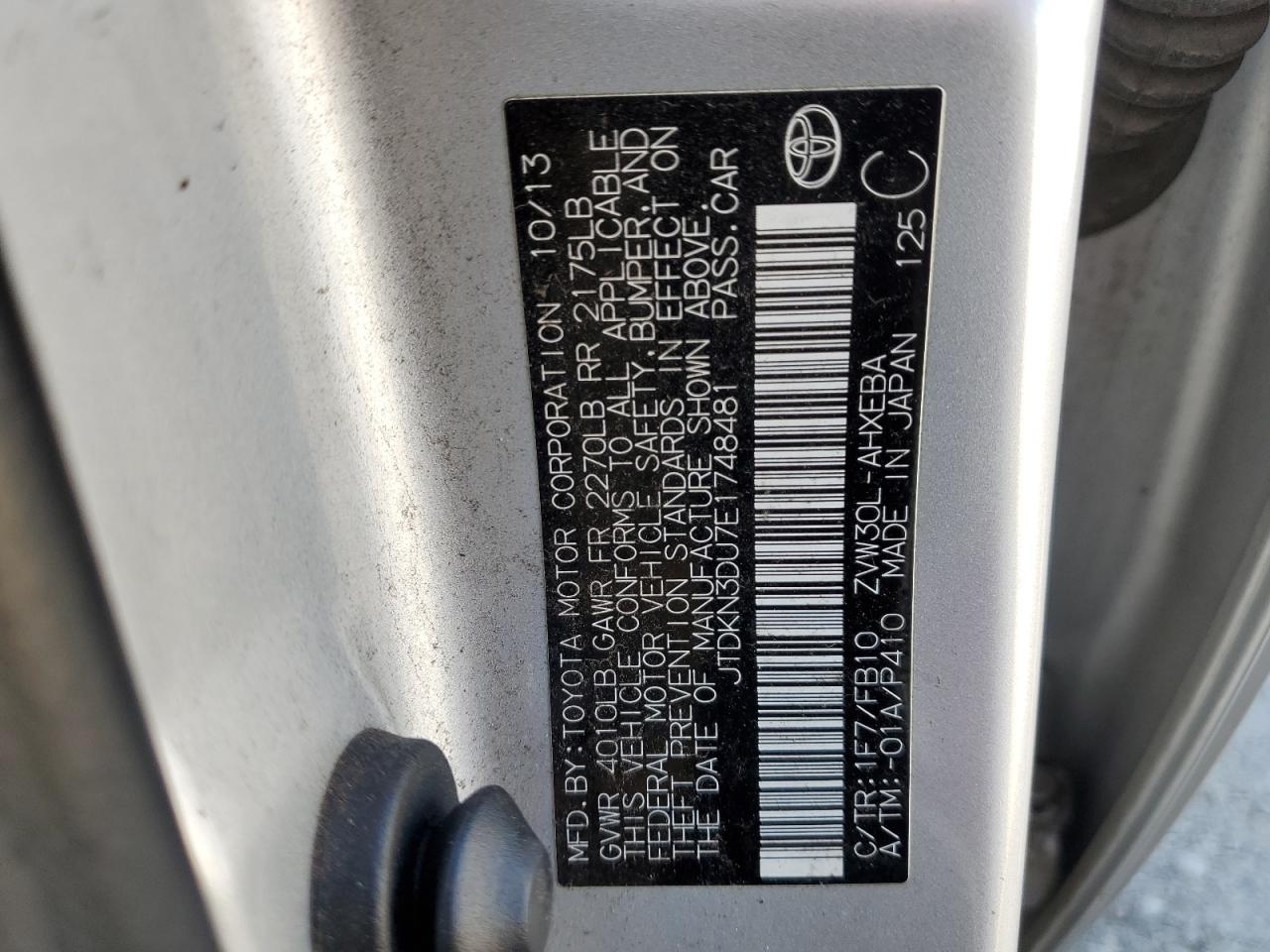2014 Toyota Prius VIN JTDKN3DU7E1748481 Copart auction photo, front end / side damage thumbnail 12