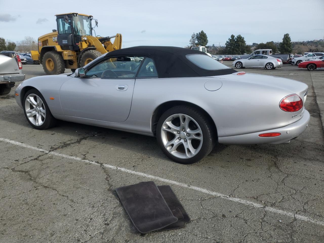 2004 Jaguar XK VIN SAJDA42C442A37967 Copart auction photo, minor dent/scratches damage thumbnail 2