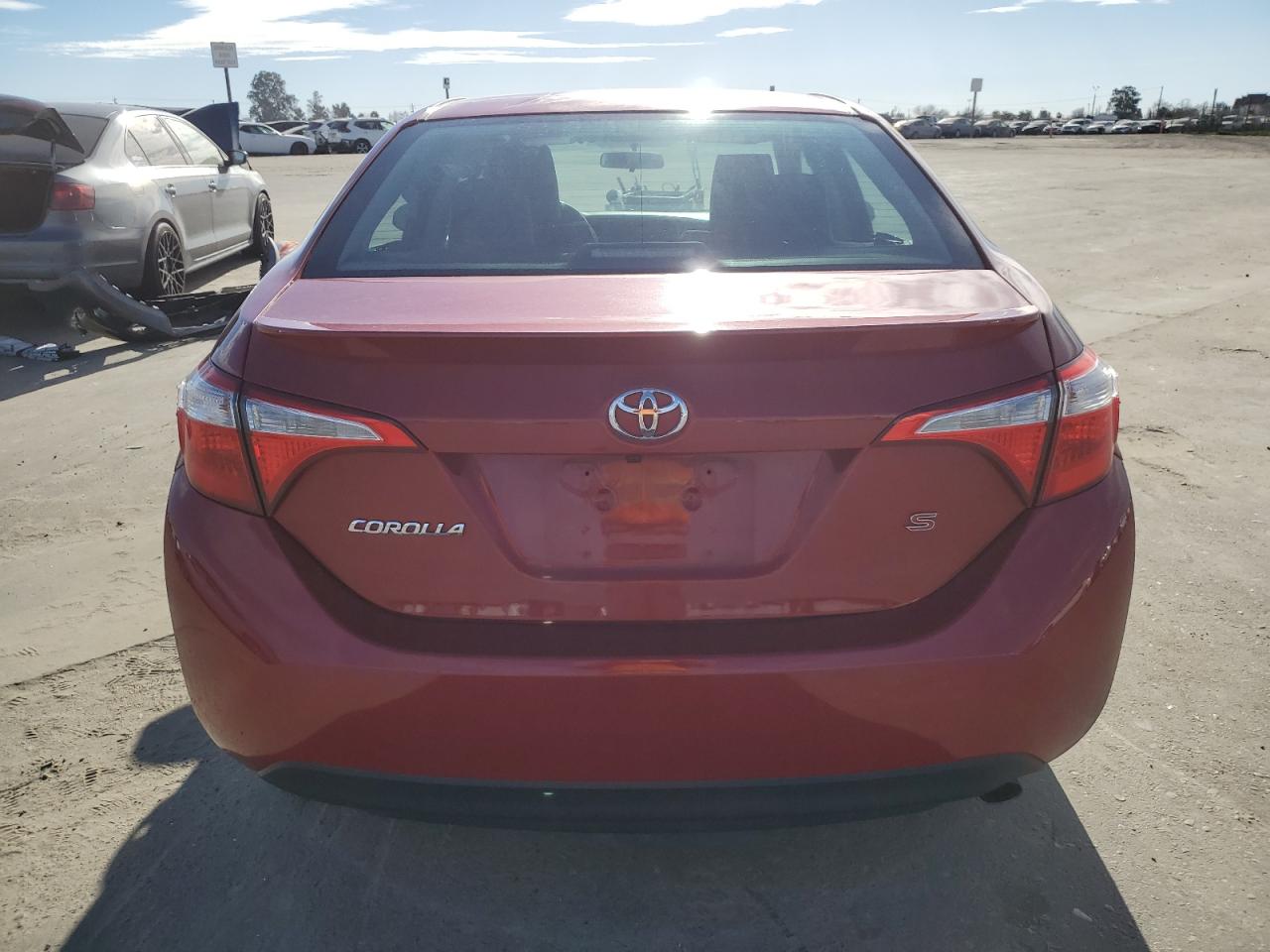 2016 Toyota Corolla VIN 5YFBURHE7GP403748 Copart auction photo, front end / side damage thumbnail 6