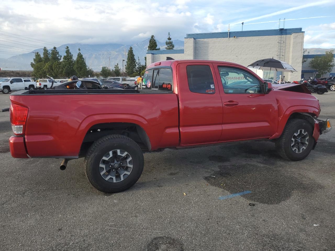2017 Toyota Tacoma VIN 5TFRX5GN9HX091211 Copart auction photo, front end / side damage thumbnail 3