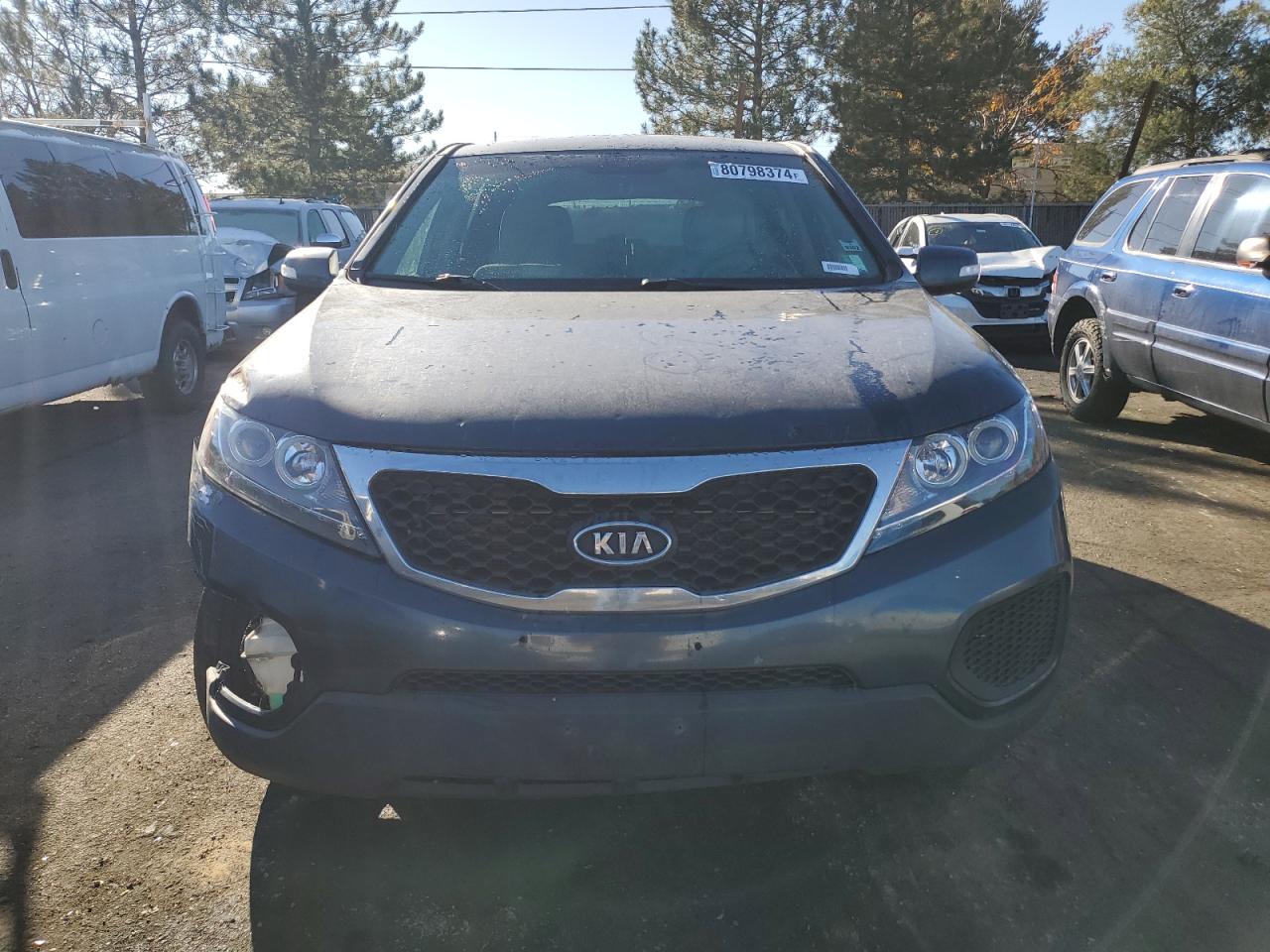 2011 KIA Sorento VIN 5XYKTCA11BG075313 Copart auction photo, all over / hail damage thumbnail 5