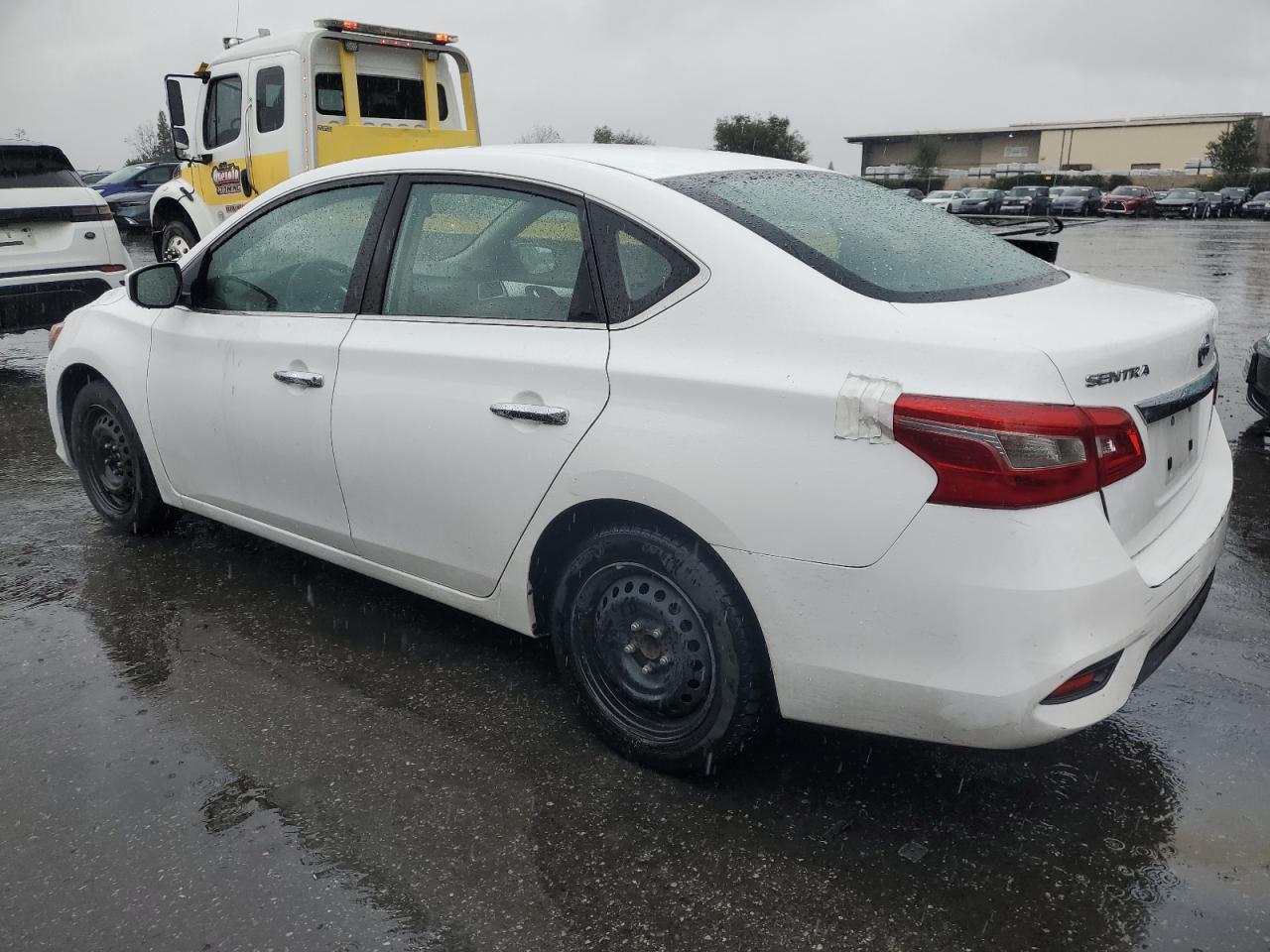 2018 Nissan Sentra VIN 3N1AB7AP5JY326745 Copart auction photo, minor dent/scratches damage thumbnail 2