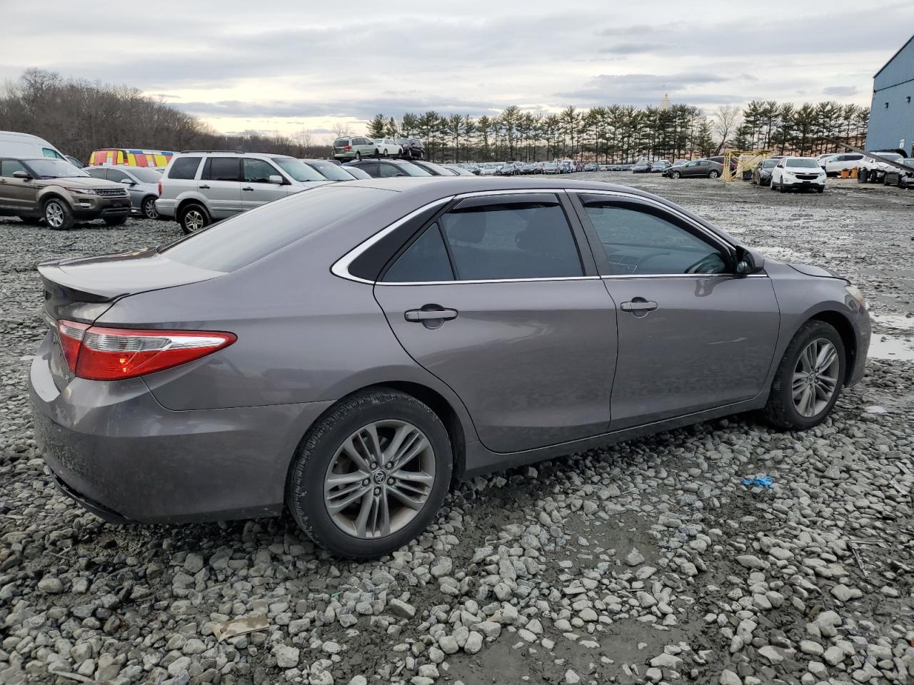 2015 Toyota Camry VIN 4T1BF1FK5FU042456 Copart auction photo, all over damage thumbnail 3
