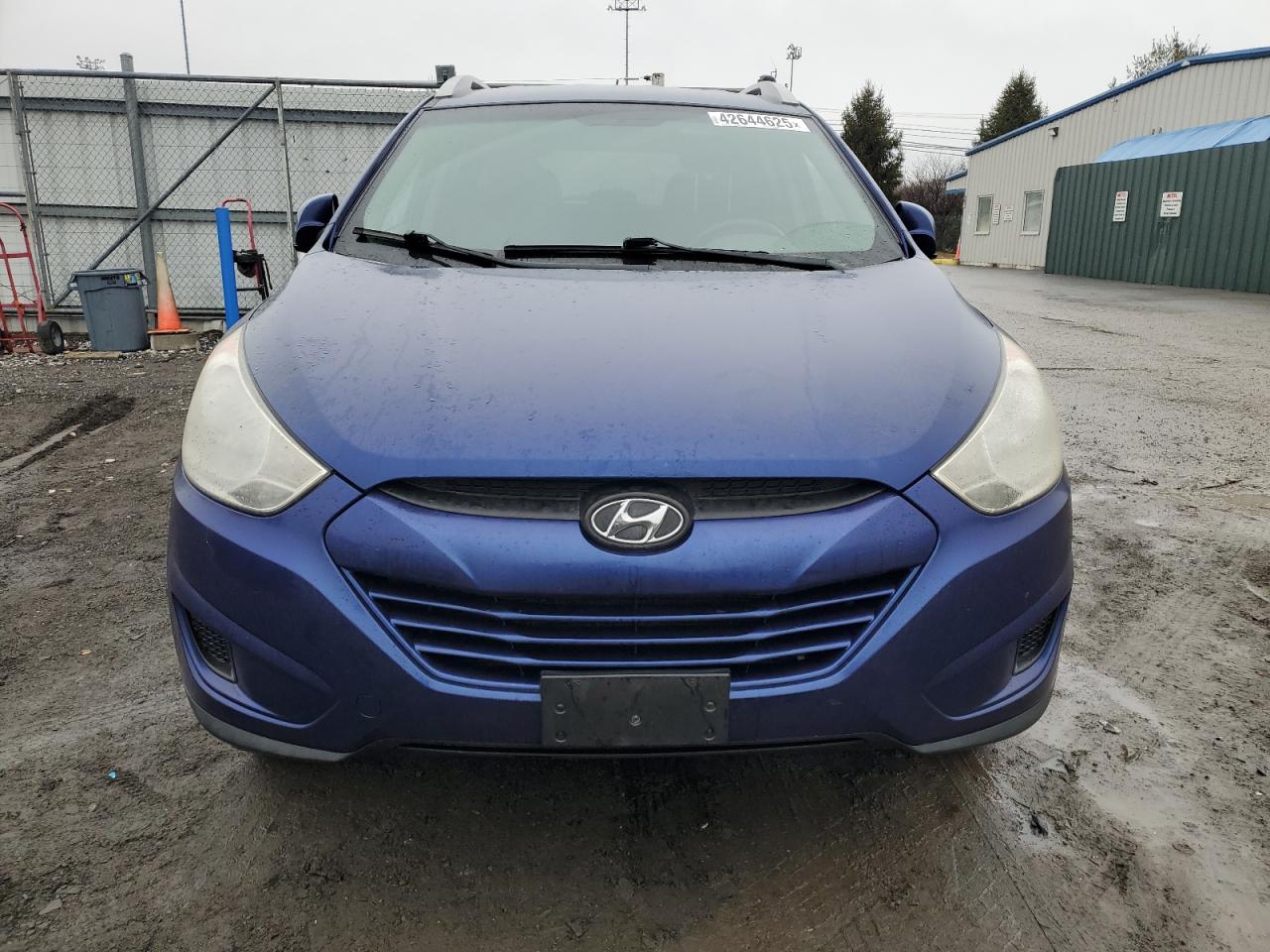 2011 Hyundai Tucson VIN KM8JU3AC1BU243570 Copart auction photo, rear end / minor dent/scratches damage thumbnail 5