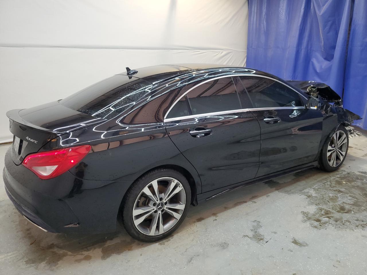 2018 Mercedes-Benz CLA-klasse VIN WDDSJ4GB0JN696051 Copart auction photo, front end / minor dent/scratches damage thumbnail 3