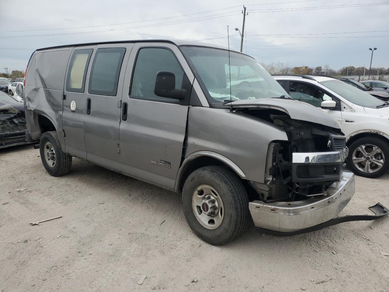 2006 GMC Savana VIN 1GTHG35U761143039 Copart auction photo, front end / mechanical damage thumbnail 4
