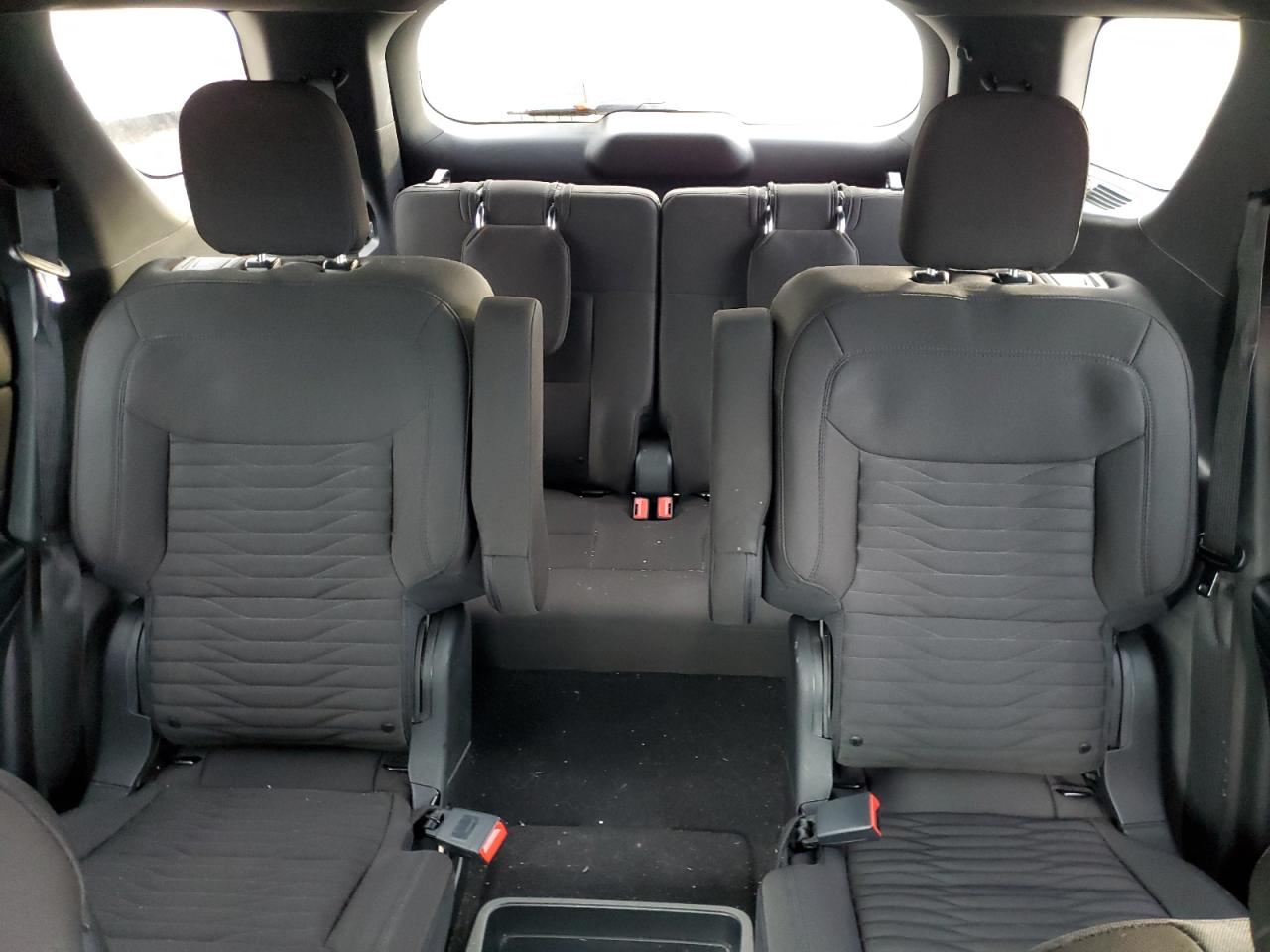 2020 Ford Explorer VIN 1FMSK8DH1LGC20904 Copart auction photo, minor dent/scratches damage thumbnail 10
