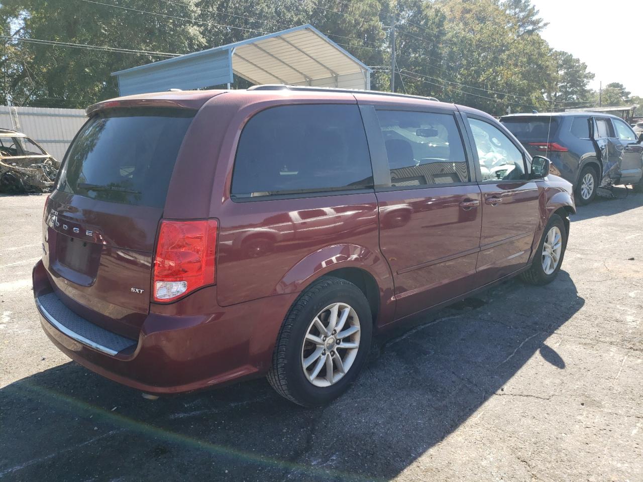 2016 Dodge Caravan VIN 2C4RDGCGXGR399545 Copart auction photo, front end damage thumbnail 3