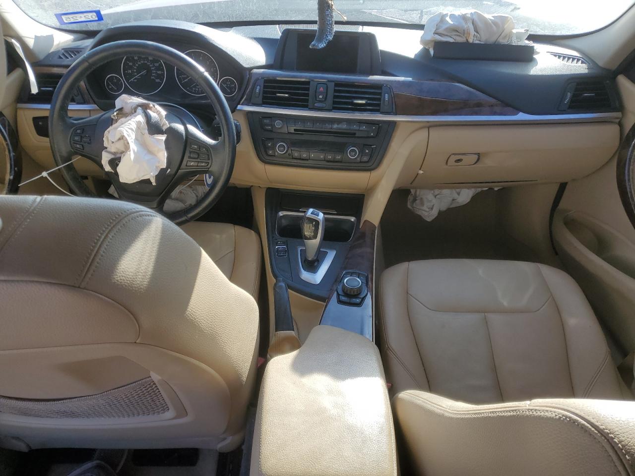 2013 BMW 3er VIN WBA3A5C59DJ461872 Copart auction photo, front end damage thumbnail 8