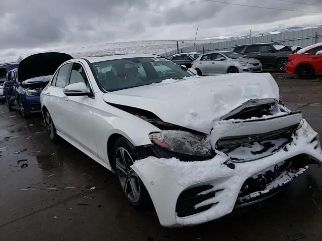 2018 Mercedes-Benz E-klasse VIN WDDZF4KB3JA311323 Copart auction photo, front end / minor dent/scratches damage thumbnail 11