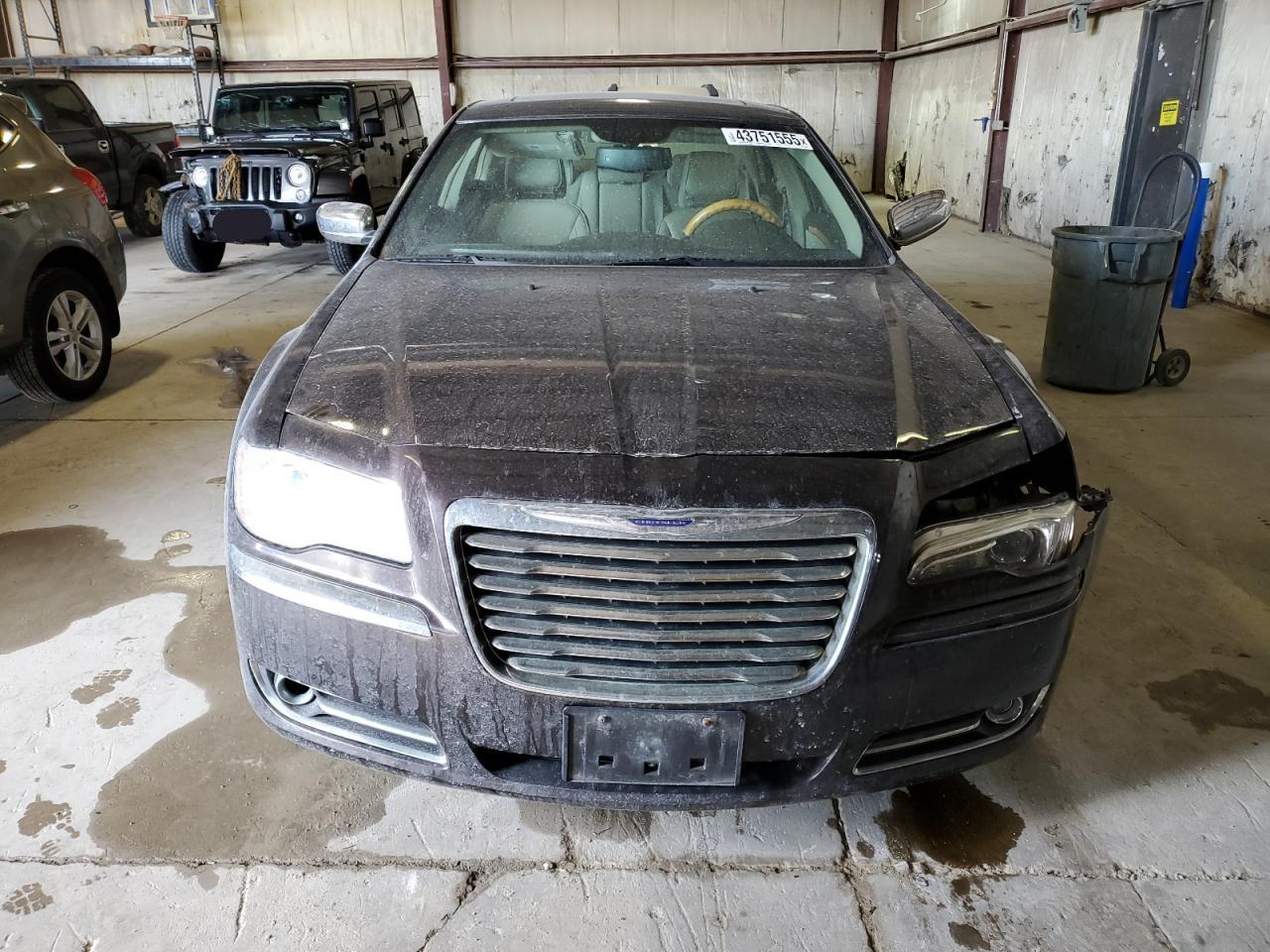 2012 Chrysler 300 VIN 2C3CCAHG8CH184295 Copart auction photo, front end / minor dent/scratches damage thumbnail 5