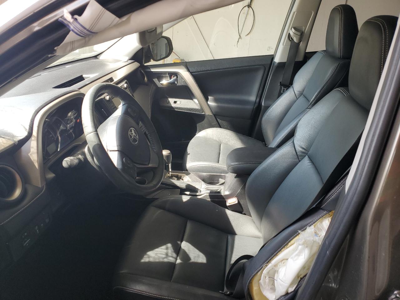 2015 Toyota RAV 4 VIN 2T3YFREV5FW152600 Copart auction photo, front end damage thumbnail 7