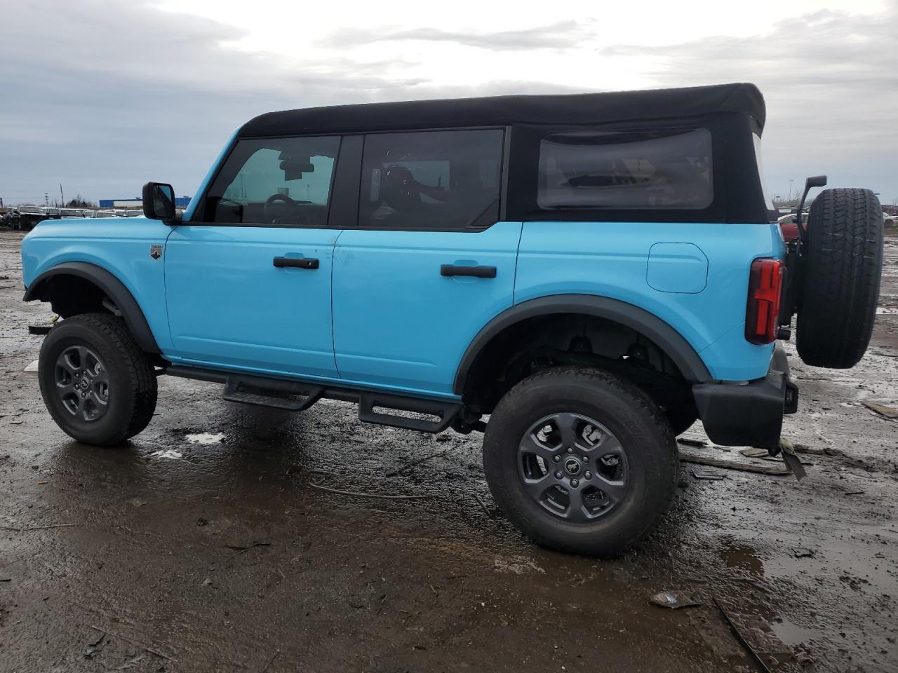 2023 Ford Bronco VIN 1FMEE5BP9PLB15828 Copart auction photo, front end / side damage thumbnail 2