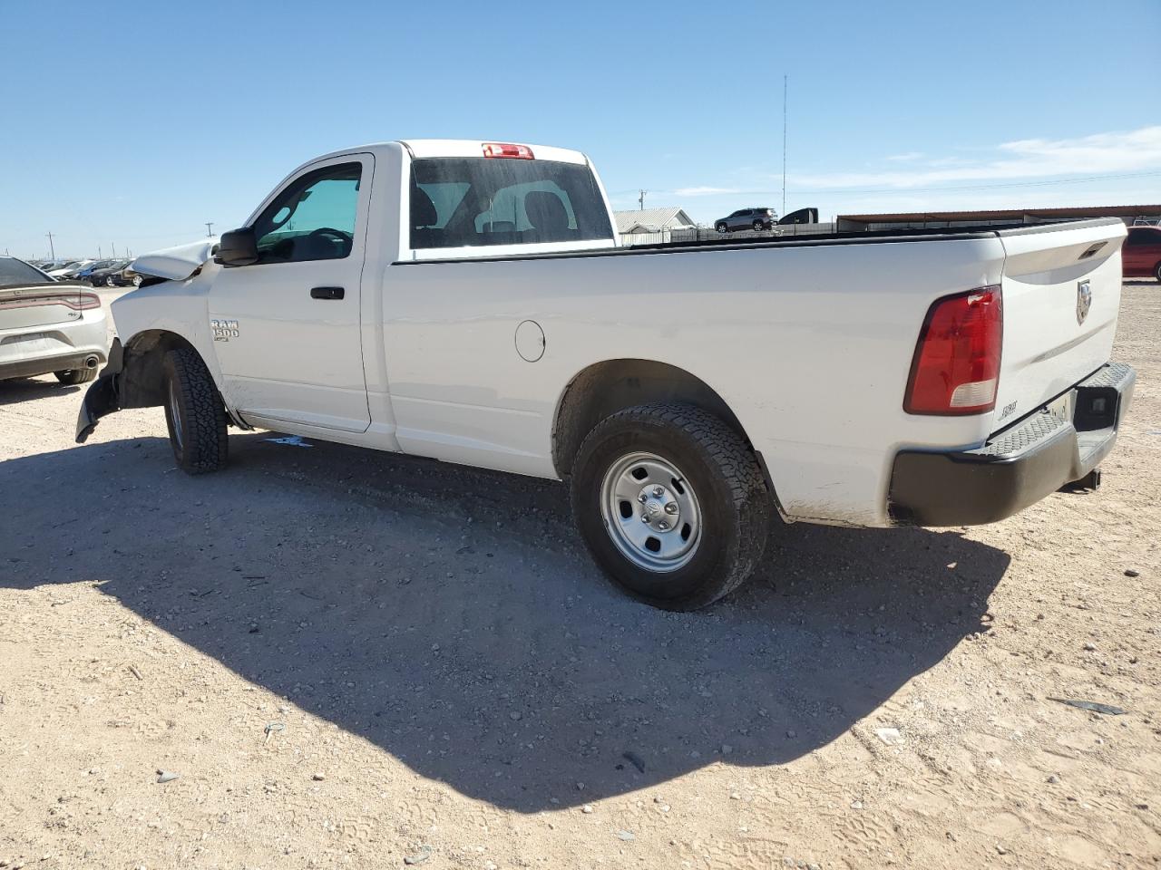 2019 RAM 1500 VIN 3C6JR6DG5KG617453 Copart auction photo, front end damage thumbnail 2