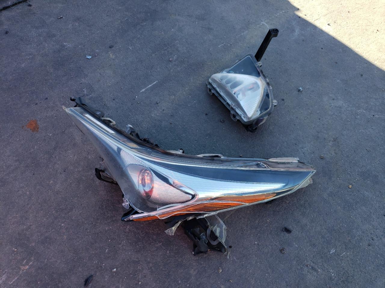 2018 Toyota Prius VIN JTDKARFU5J3551643 Copart auction photo, front end / side damage thumbnail 12