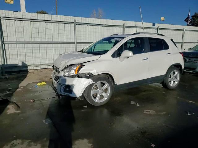 2015 Chevrolet Trax VIN KL7CJNSB4FB206132 Copart auction photo, front end / side damage thumbnail 15