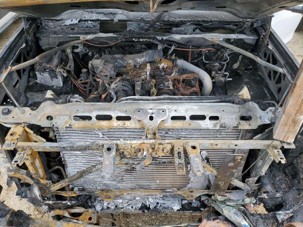2016 Chevrolet Silverado VIN 1GC4K1E88GF210062 Copart auction photo, burn / burn - engine damage thumbnail 11
