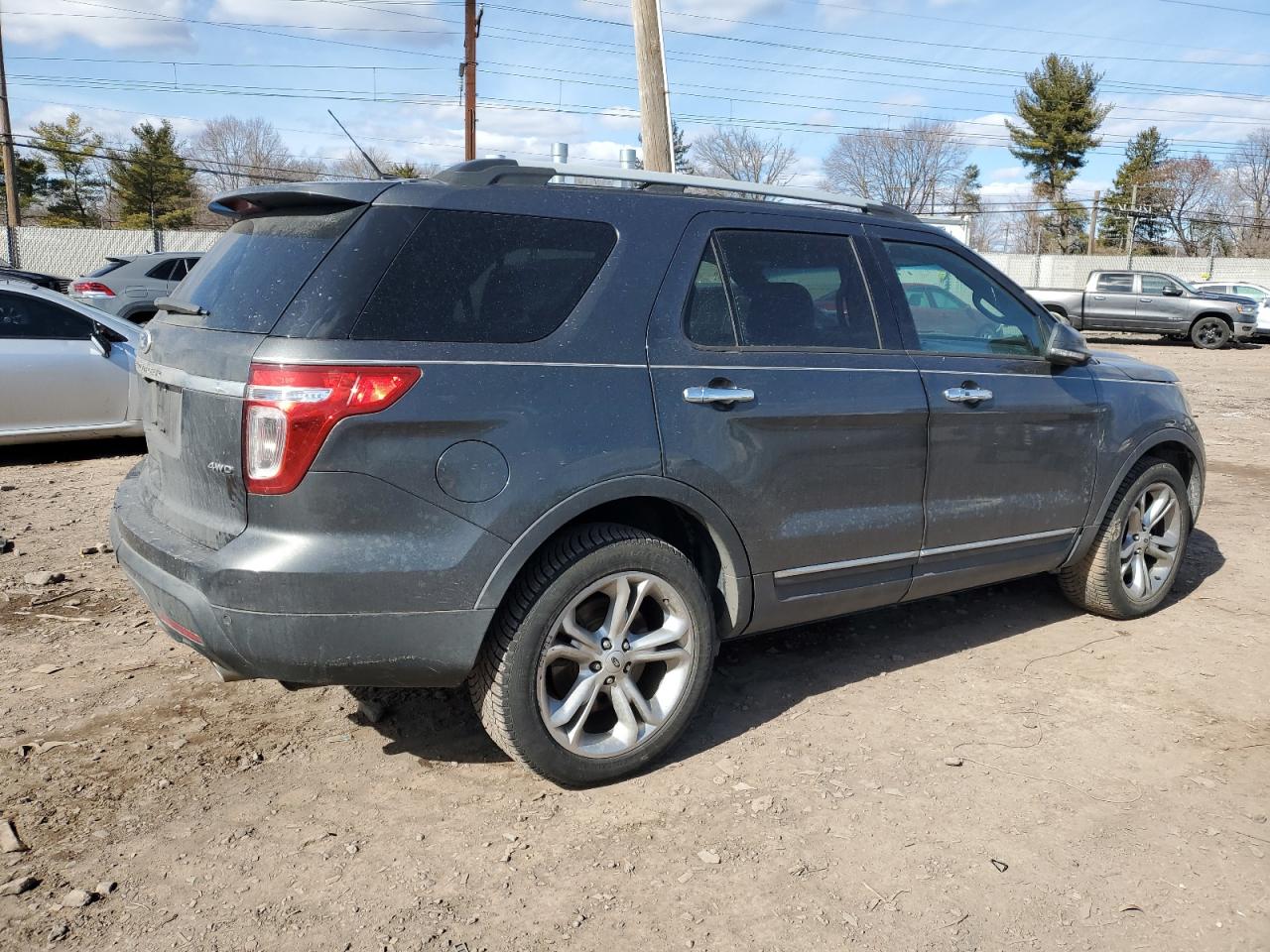 2015 Ford Explorer VIN 1FM5K8F86FGC26339 Copart auction photo, front end / rear end damage thumbnail 3