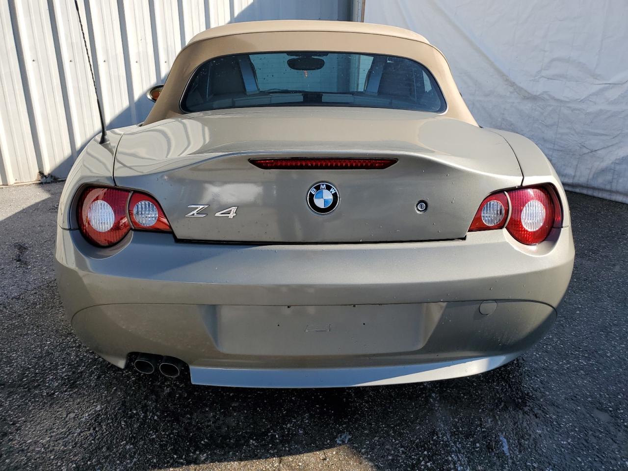 2005 BMW Z4 VIN 4USBT33595LS56517 Copart auction photo, side damage thumbnail 6