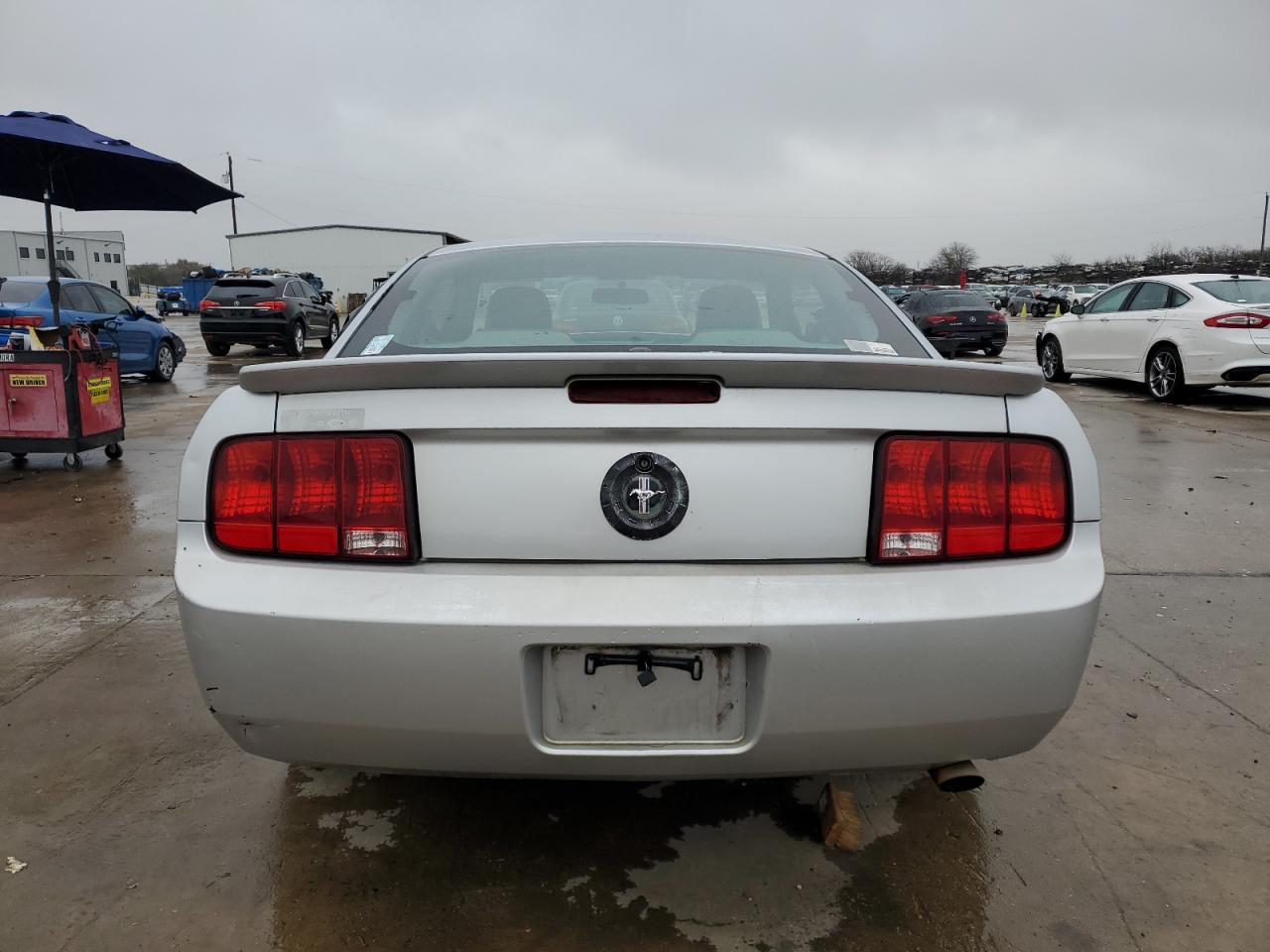 2009 Ford Mustang VIN 1ZVHT80N095119152 Copart auction photo, front end damage thumbnail 6