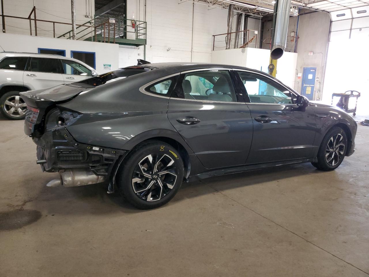 2024 Hyundai Sonata VIN KMHL64JA1RA390281 Copart auction photo, rear end damage thumbnail 3