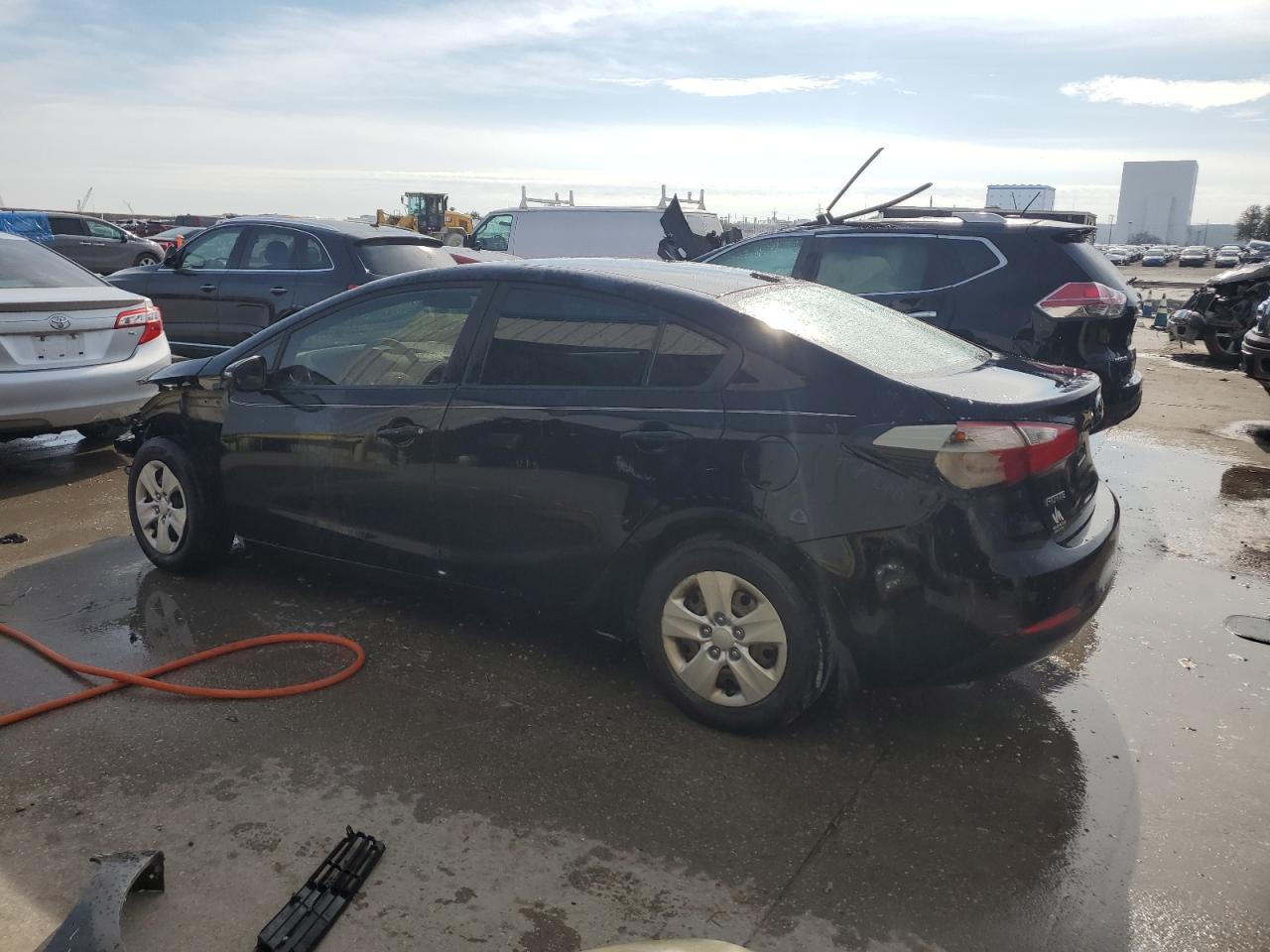 2016 KIA Forte VIN KNAFX4A63G5572884 Copart auction photo, front end damage thumbnail 2