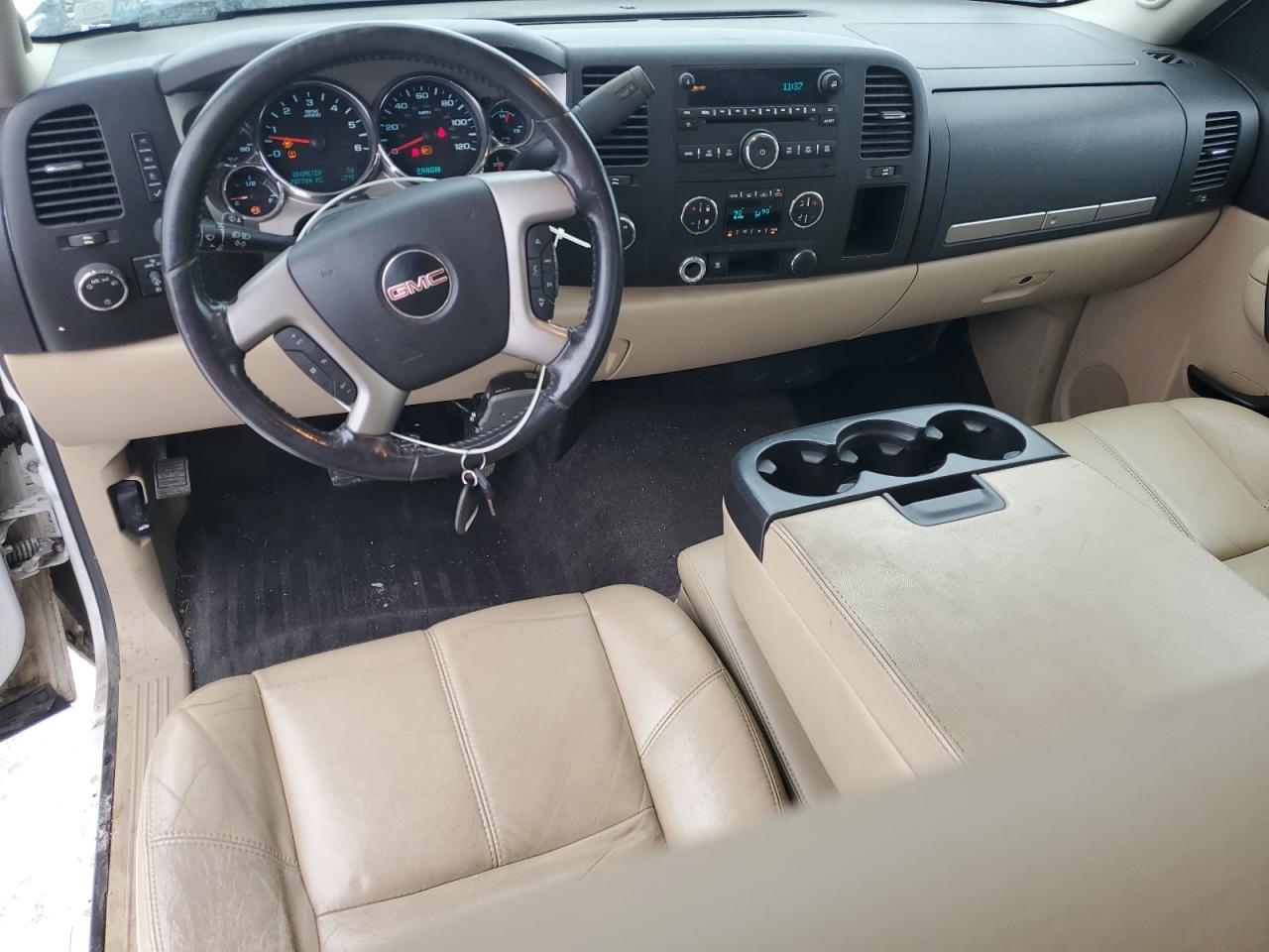 2011 GMC Sierra VIN 1GTR2VE39BZ331529 Copart auction photo, front end / rear end damage thumbnail 8