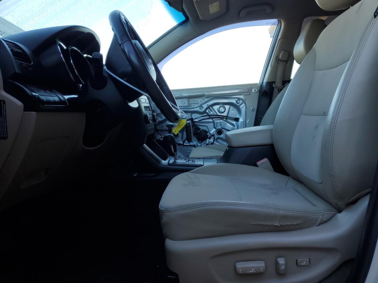 2011 KIA Sorento VIN 5XYKUDA20BG118633 Copart auction photo, front end damage thumbnail 7