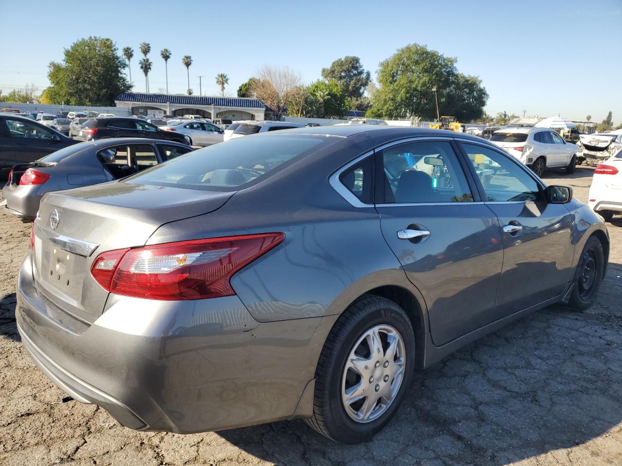 2018 Nissan Altima VIN 1N4AL3AP6JC105771 Copart auction photo, front end / undercarriage damage thumbnail 3