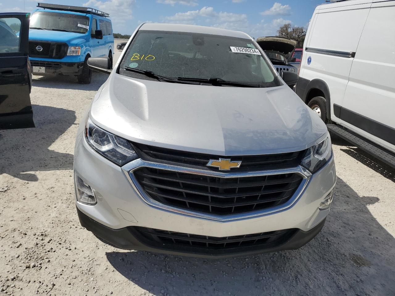 2020 Chevrolet Equinox VIN 3GNAXHEVXLS727198 Copart auction photo, water/flood damage thumbnail 5