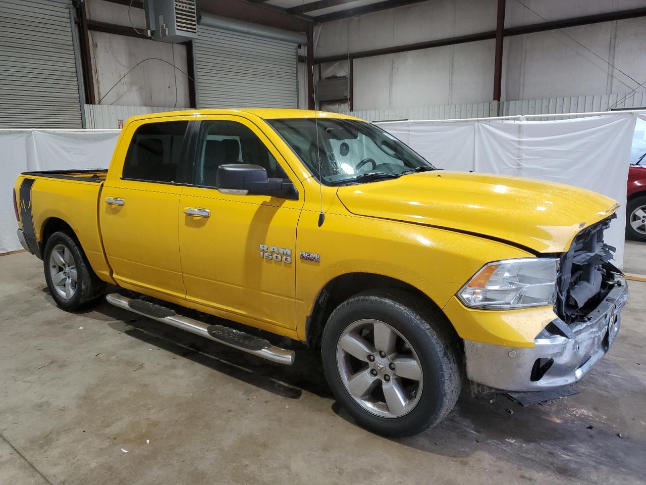 2016 RAM 1500 VIN 1C6RR6LT7GS341116 Copart auction photo, front end / minor dent/scratches damage thumbnail 4