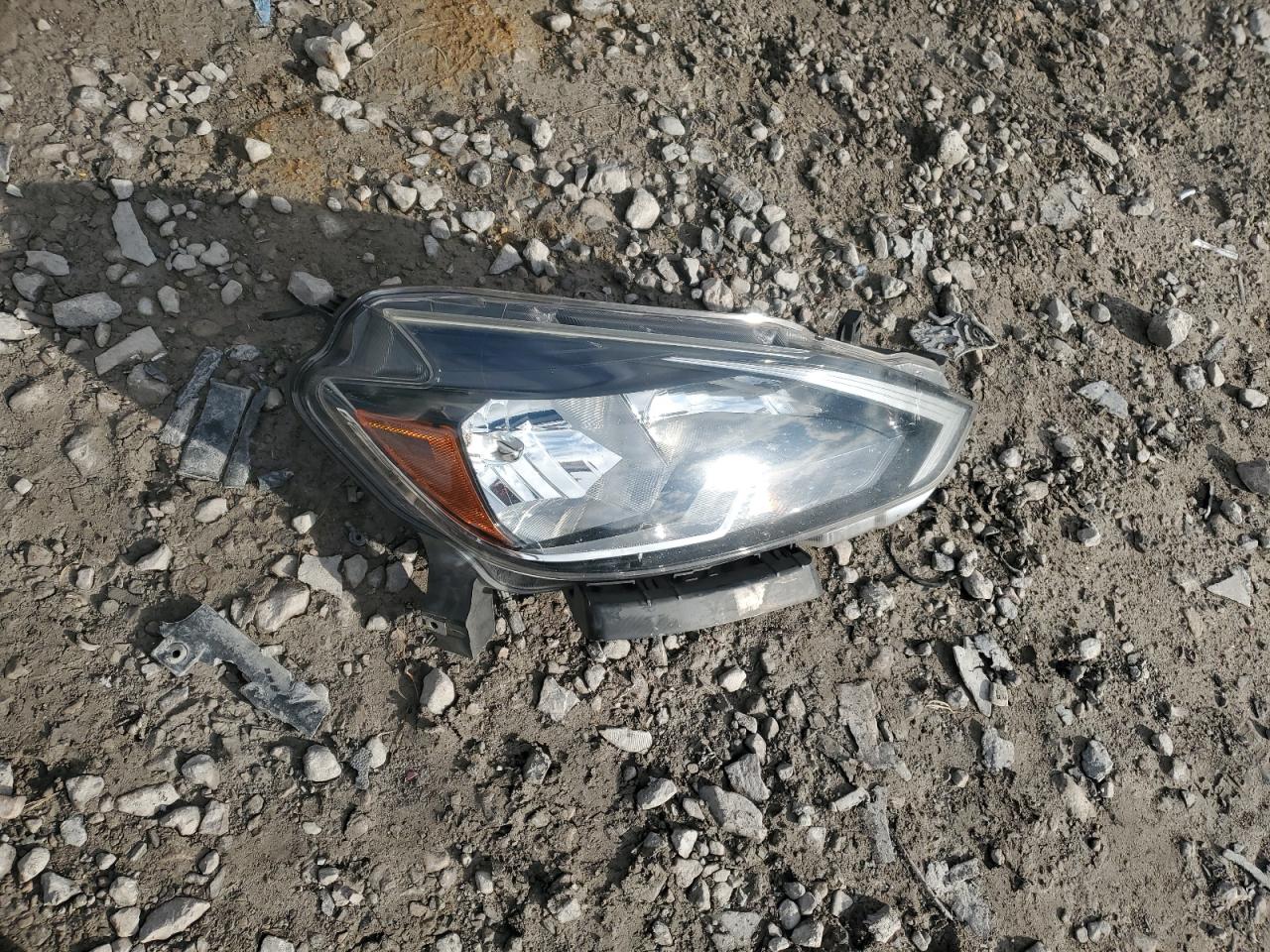 2019 Nissan Sentra VIN 3N1AB7AP9KY268950 Copart auction photo, front end damage thumbnail 14