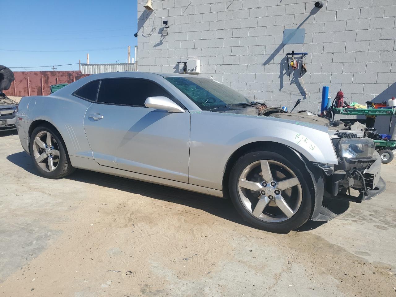 2014 Chevrolet Camaro VIN 2G1FB1E39E9252008 Copart auction photo, front end damage thumbnail 4