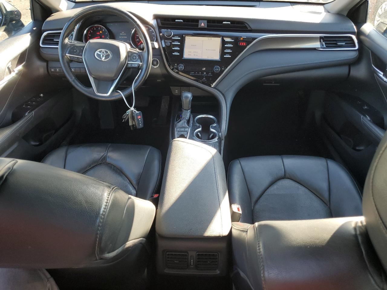 2018 Toyota Camry VIN 4T1B61HK1JU659679 Copart auction photo, rear end damage thumbnail 8