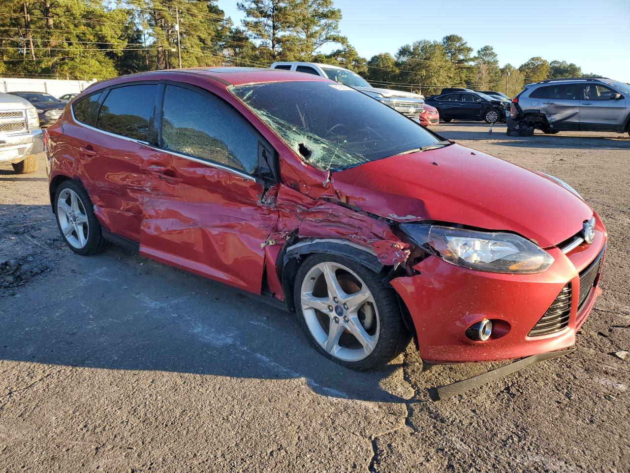 2012 Ford Focus VIN 1FAHP3N21CL443650 Copart auction photo, side / front end damage thumbnail 4