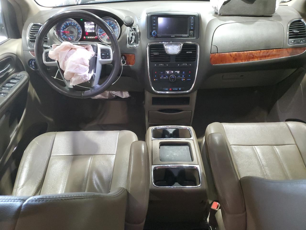 2016 Chrysler Town & Country VIN 2C4RC1BG5GR298365 Copart auction photo, all over / mechanical damage thumbnail 8