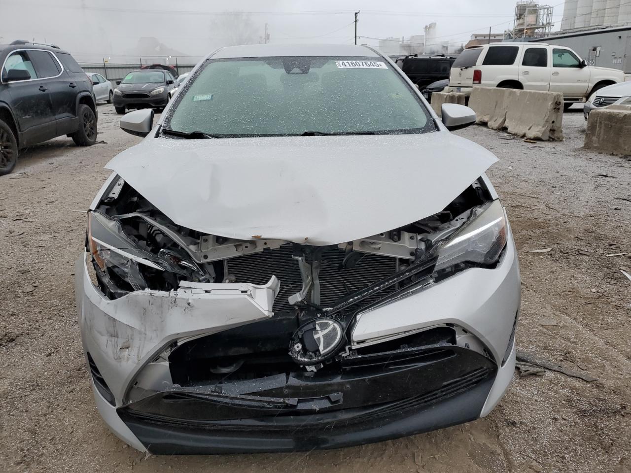 2017 Toyota Corolla VIN 2T1BURHE5HC819573 Copart auction photo, front end / minor dent/scratches damage thumbnail 5