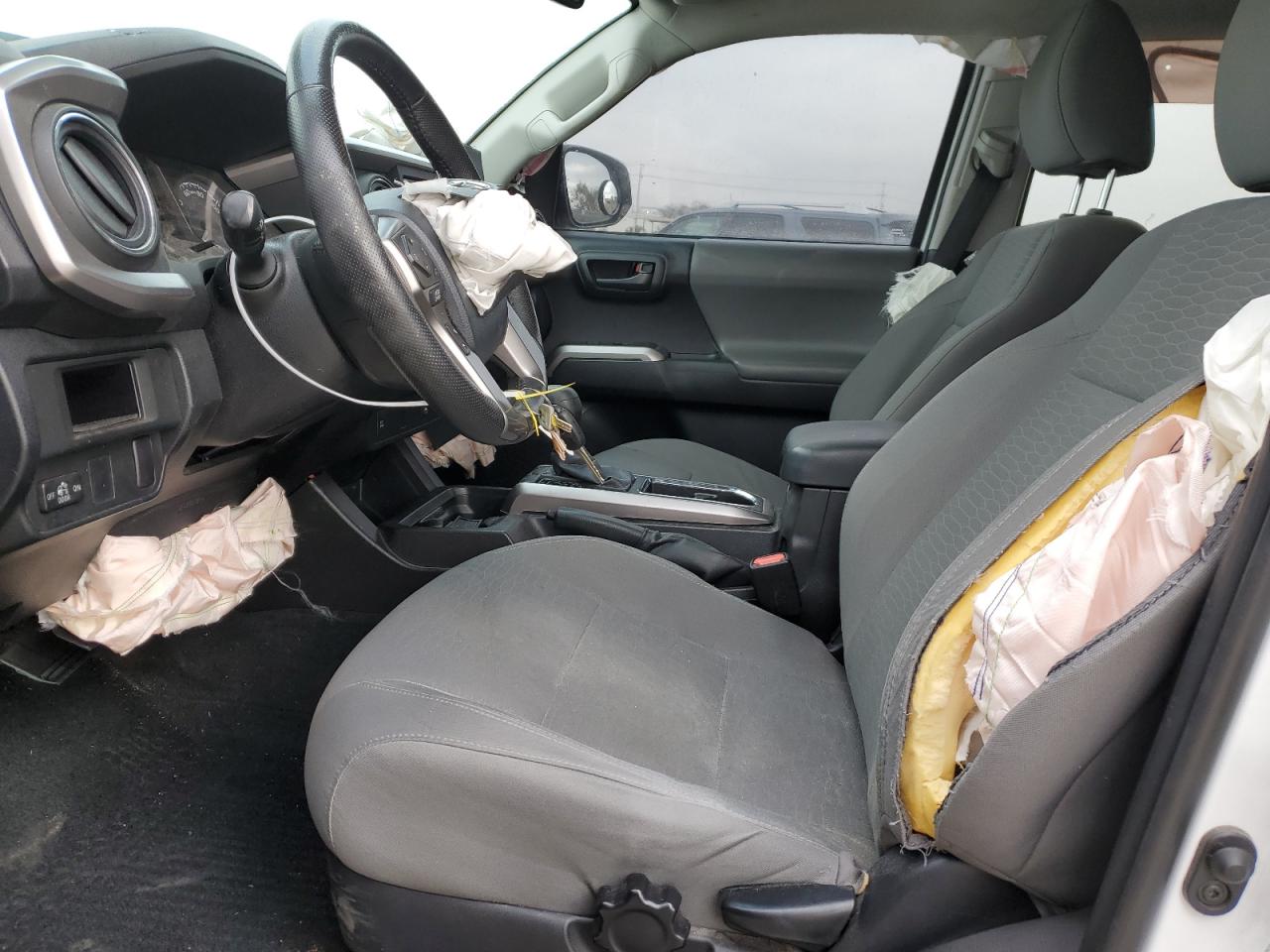 2016 Toyota Tacoma VIN 3TMAZ5CN7GM010093 Copart auction photo, front end damage thumbnail 7