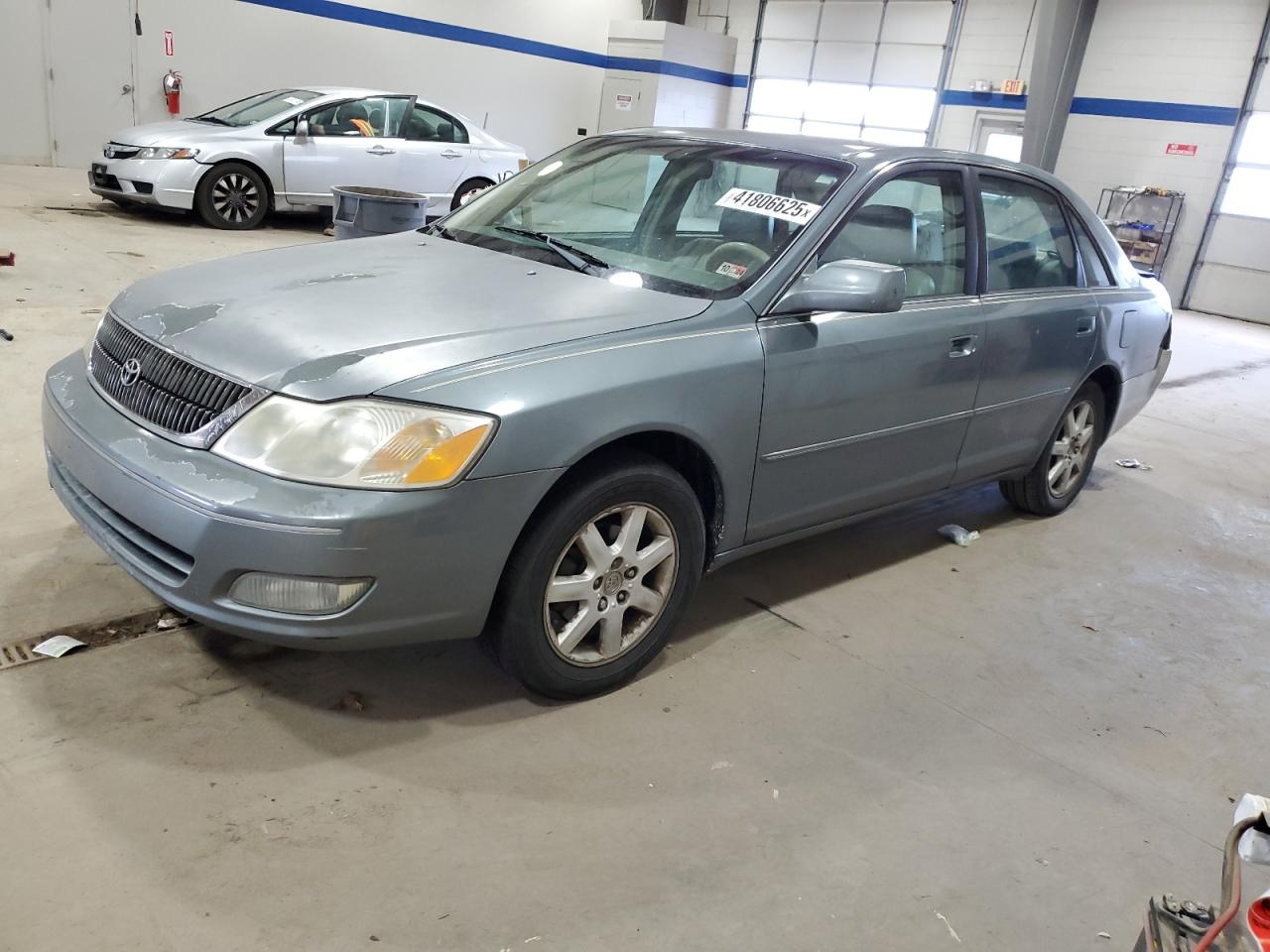 2002 Toyota Avalon VIN 4T1BF28B22U205139
